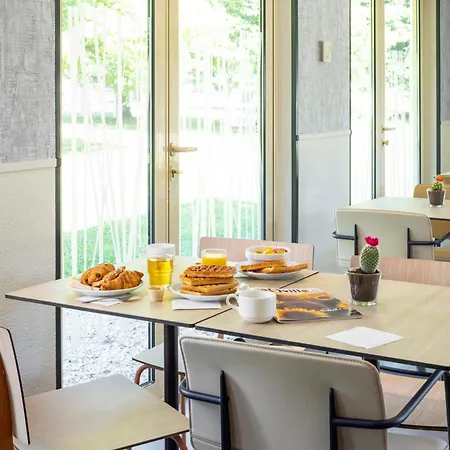 Ibis Budget En Bresse 2* Bourg-en-Bresse