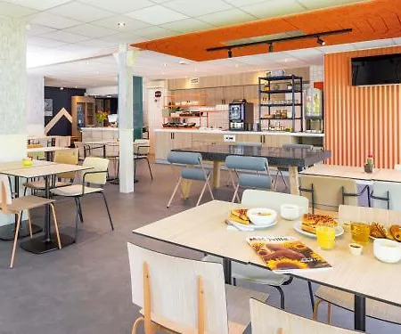 Ibis Budget En Bresse Hotel